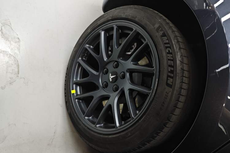 Used Tesla Model 3 2023 Rear-Wheel-Drive Version