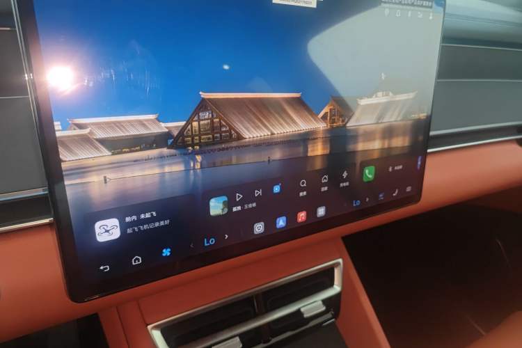 Used BYD Tang L 2025 DM 175KM Drone Player Edition Audio And AC Panel