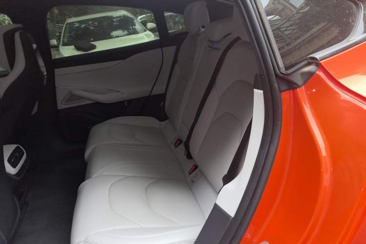 Used Xiaomi Auto SU7 2024 Four-Wheel Drive Ultra-Long Range Advanced Intelligent Driving Max Edition