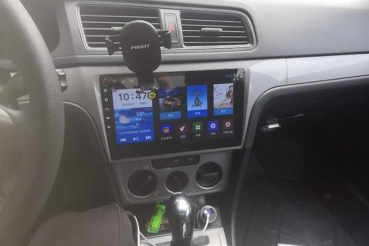 Used Volkswagen Lavida 2013 Revised Classic 1.6L Automatic Fashion Edition
