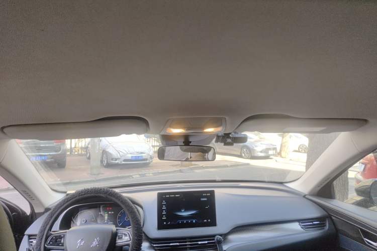 Used Hongqi E-QM5 2022 431 km Charge & Enjoy Edition
