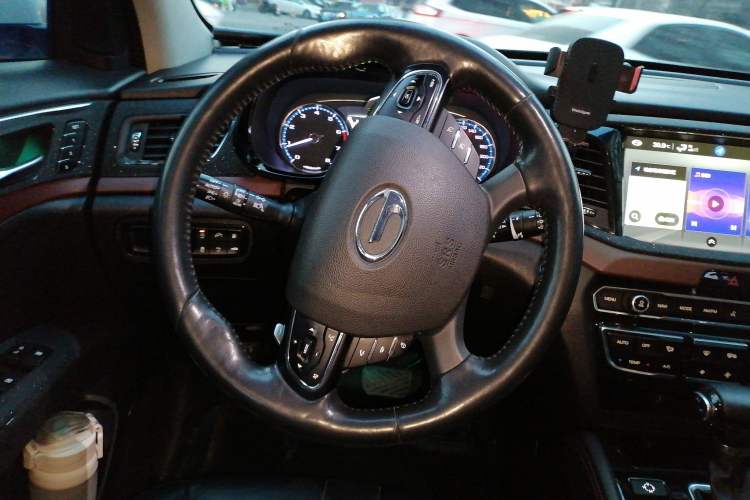 Used GAC Trumpchi GS8 2017 320T Four-Wheel Drive Luxury Smart Connectivity Version (7 Seats)
