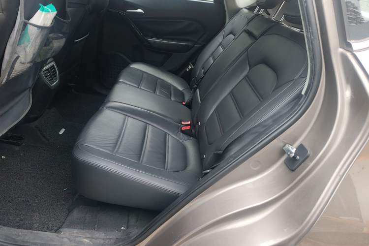 Used MG GS 2015 2.0TGI TST Luxury Edition
