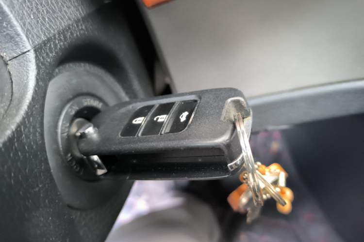 Used SAIC MAXUS G10 2016 2.4L Manual Elite Edition