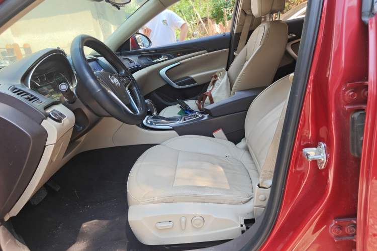 Used Buick Regal 2014 2.0L Elite Fashion Edition Left Front Seat