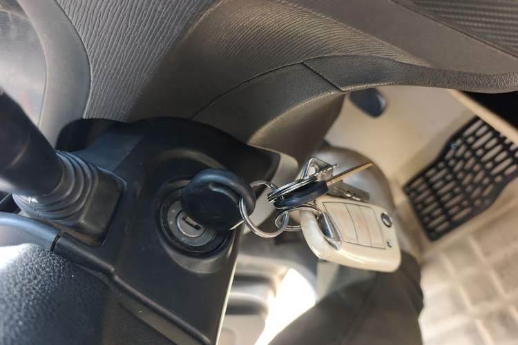 Used Wuling Hongguang 2014 1.5L S Standard Version Vehicle Key