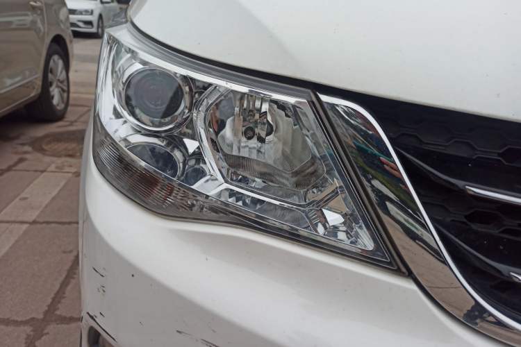 Used Baojun 730 2016 1.8L iAMT Comfort Version 7 Seats
