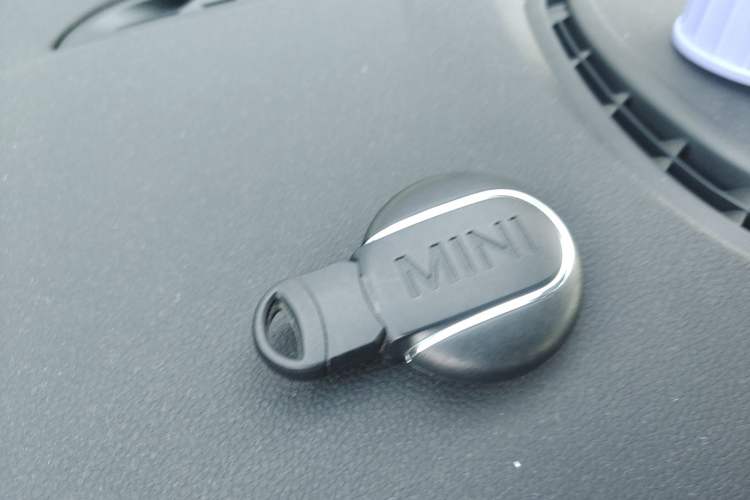 Used MINI MINI 2022 1.5T COOPER CABRIO Black Badge Special Edition