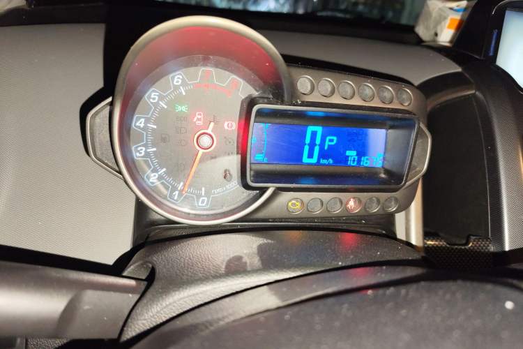 Used Chevrolet Aveo Sonic 2011 Sedan 1.4L Automatic SL
