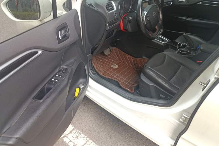 Used Citroen C4L 2013 1.6 THP Automatic Impression Edition