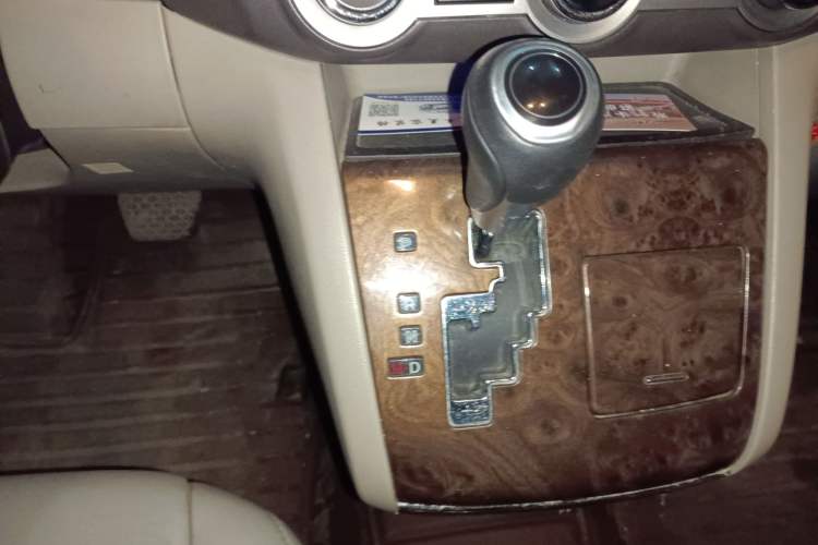 Used Mazda 8 2013 2.5L Ultimate Edition
