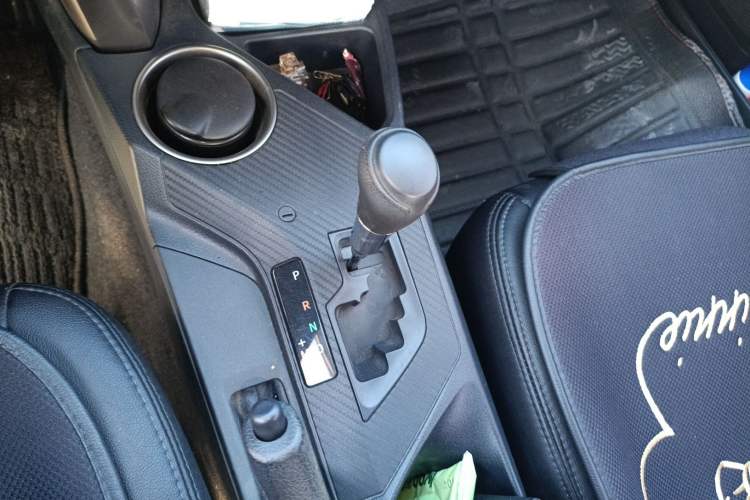 Used Toyota RAV4 2015 2.0L CVT Two-Wheel Drive Fashion Edition