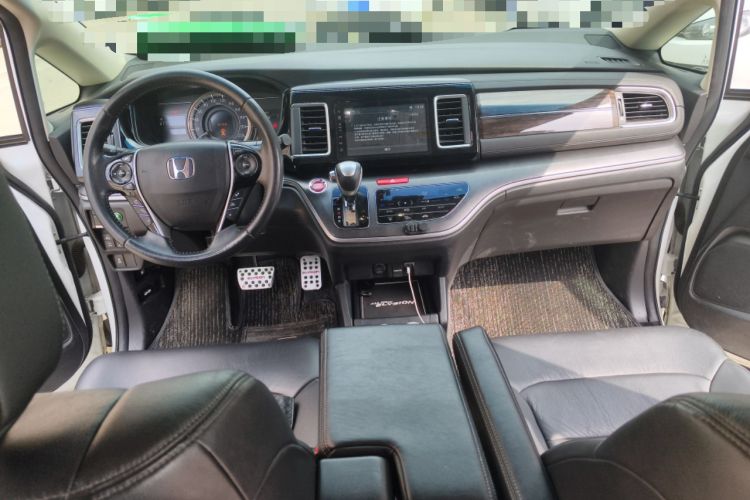 Used Honda Elysion 2016 2.4L Luxury Edition Center Console
