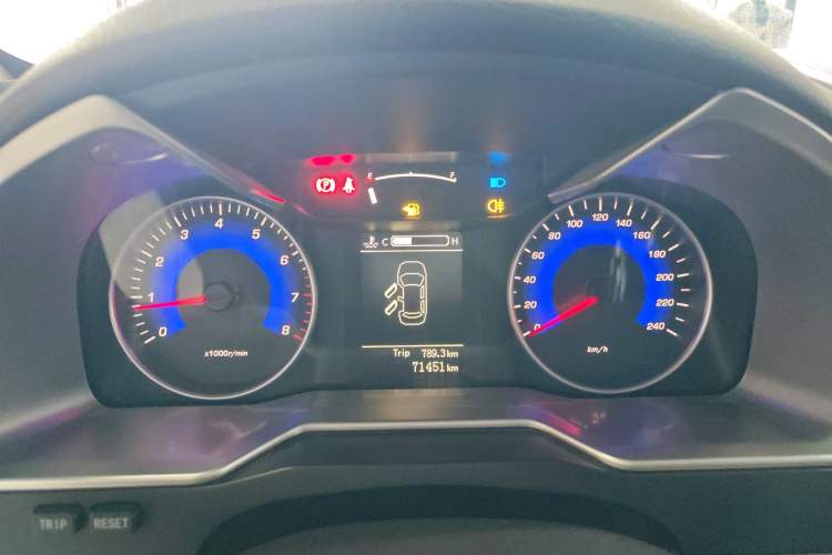 Used Geely Auto Emgrand 2015 Sedan 1.5L Manual - Top Trim Level Instrument Cluster