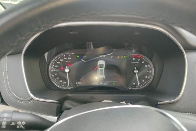 Used Roewe RX5 2017 20T Two-Wheel Drive Automatic Internet Elite Edition