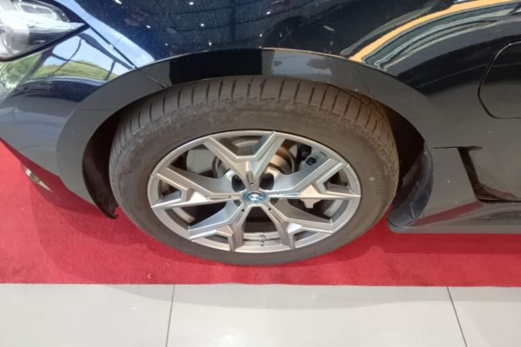 Used BMW i3 2022 eDrive 35 L