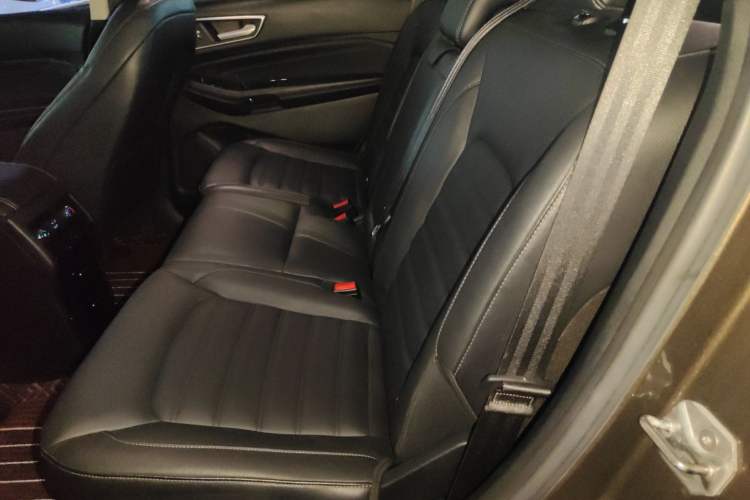 Used Ford Edge 2016 EcoBoost 245 Four-Wheel Drive Titanium Edition 7-Seater