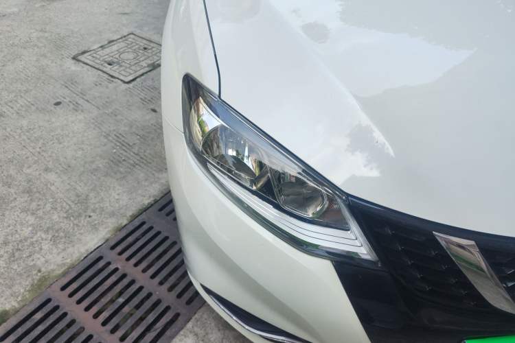 Used Nissan Tiida 2021 1.6L CVT Cool Edition Right Front Headlight