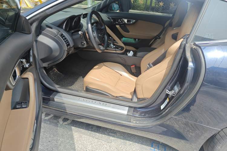 Used Jaguar F-TYPE 2015 3.0 SC S Hardtop Version Left Rear Seat