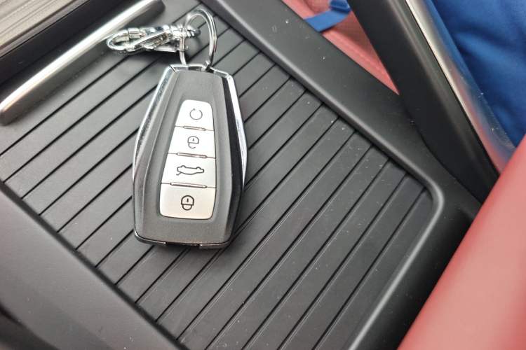 Used Geely Auto Emgrand X7 Sport 2022 Boyue X 1.8TD DCT ZhiZun Edition