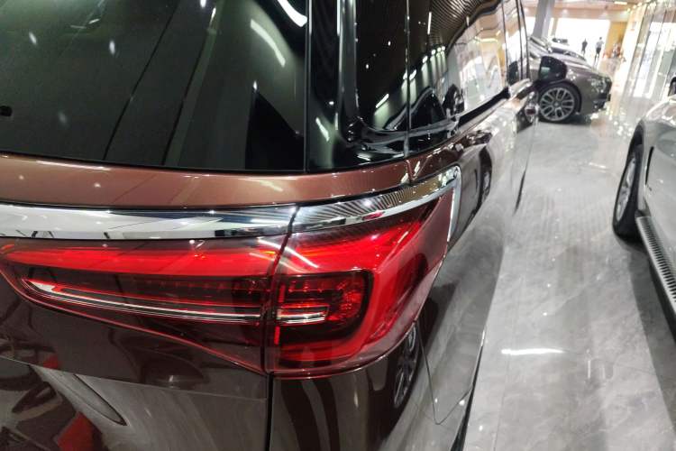 Used Buick GL8 2022 ES Landtrek 653T Luxury Edition