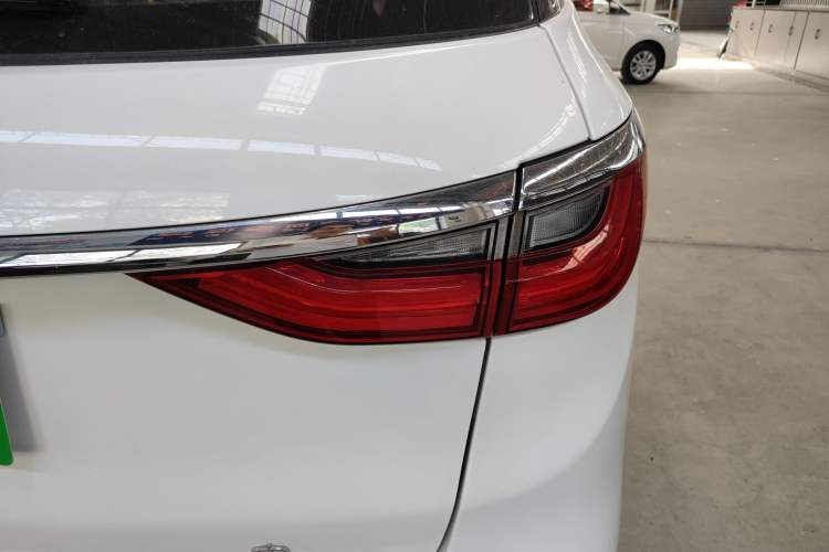 Used BYD Song MAX 2017 1.5T Automatic Smart Connect Elite 7-Seater