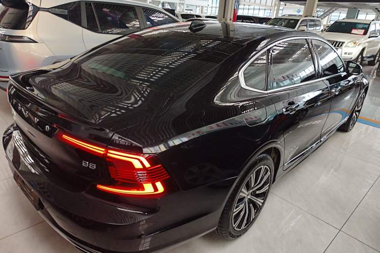 Used Volvo S90 2021 B5 Zhiyi Luxury Edition
