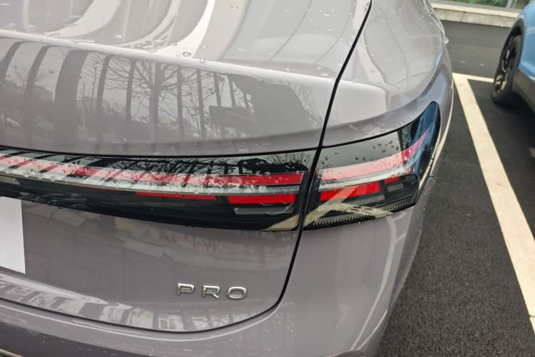 Used Volkswagen Passat 2025 Pro 380TSI Dragon Supreme Edition