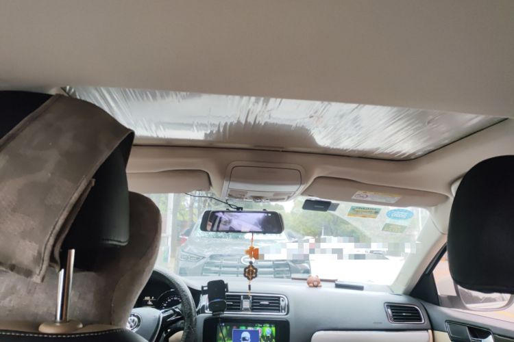 Used Volkswagen Sagitar 2015 1.6L Automatic Comfort Model
