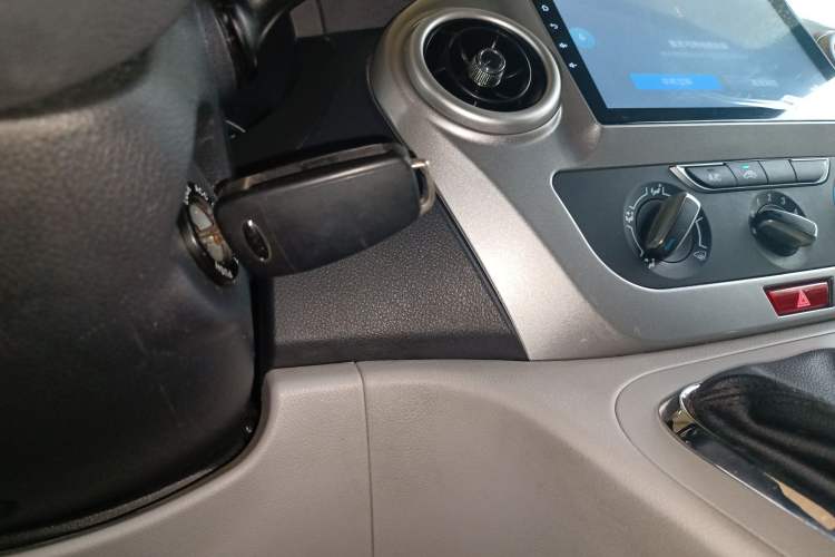 Used JAC Refine M3 2023 PLUS 1.5T 5/7-seat Classic Edition