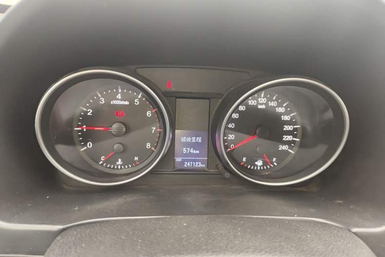 Used Haval H6 2016 Upgraded Model 1.5T Manual Two-Wheel Drive Urban Version