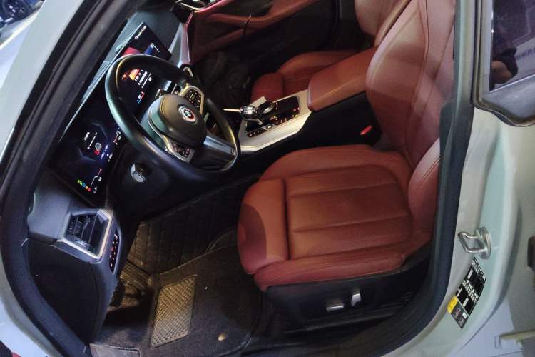 Used BMW i4 2022 eDrive40
