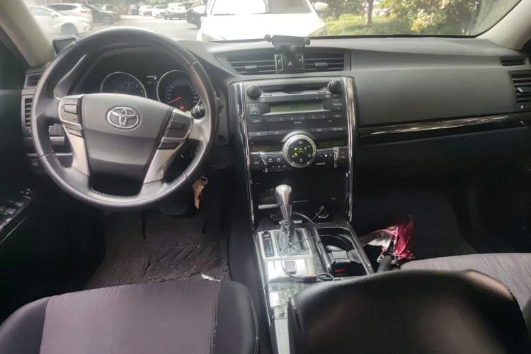 Used Toyota Reiz 2010 2.5S Fashion Elite Edition Center Console