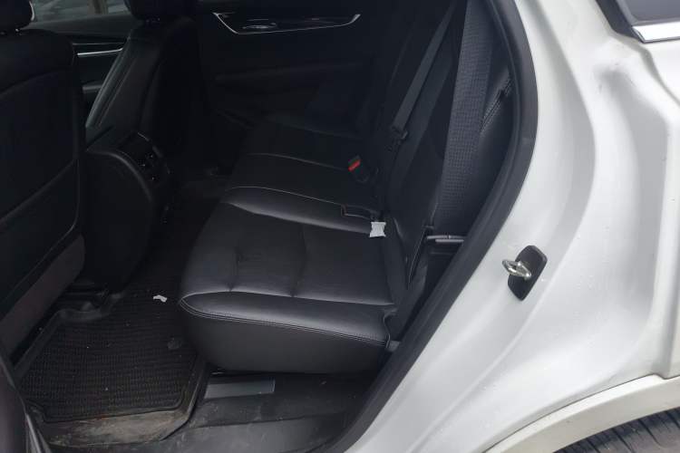 Used Cadillac XT5 2022 2.0T Two-Wheel Drive Luxury Version