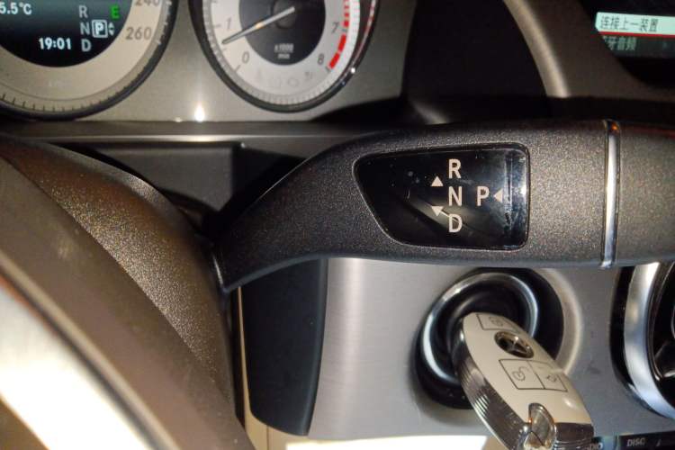 Used Mercedes-Benz GLK-Class 2013 GLK 300 4MATIC Dynamic Sunroof Model