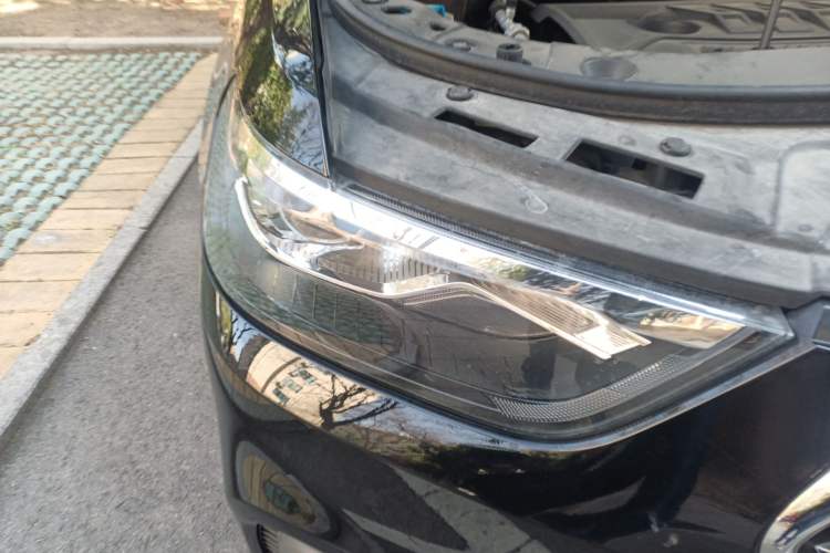 Used Haval H6 2019 Sport Edition 1.5T Automatic Two-Wheel Drive Elite Model China VI Right Front Headlight