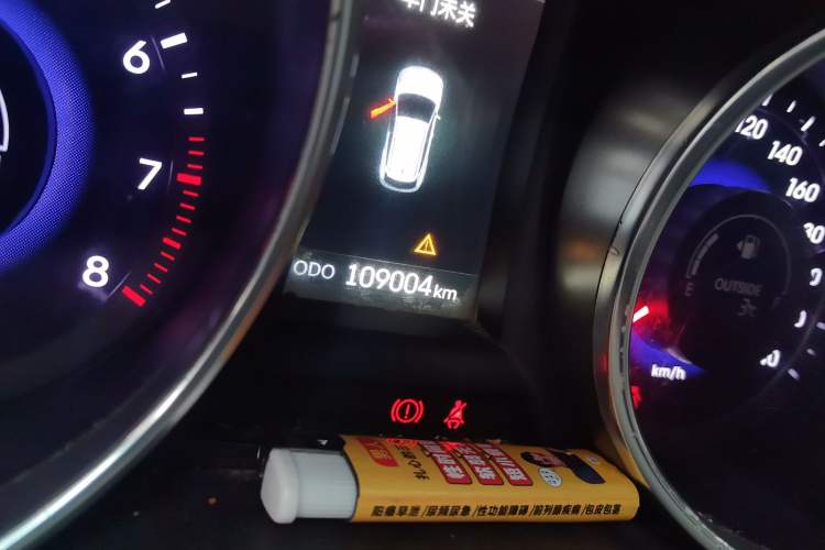 Used Hyundai Santa Fe 2013 Revised Version 2.4L Automatic All-Wheel Drive Smart Type Odometer Close Up