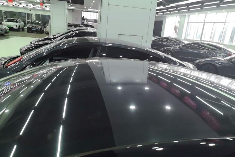 Used Tesla Model Y 2021 Long-Range All-Wheel-Drive Version