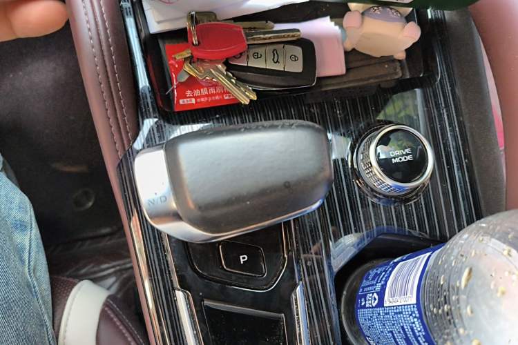 Used Geely Auto Monjaro L 2021 2.0TD DCT EVO Two-Wheel Drive Prestige Version Gear Lever