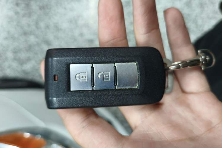 Used Mitsubishi ASX 2016 2.0L CVT Two-Wheel Drive Navigation Edition