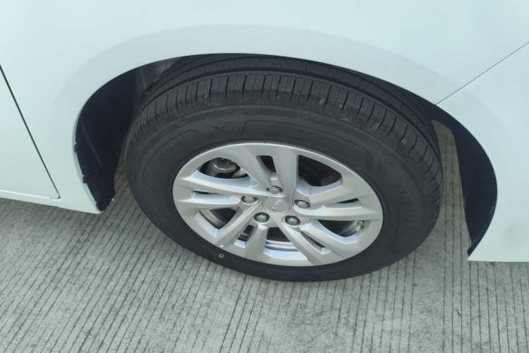 Used BAW Ruisheng Ace M7 2023 1.6L Standard Wheelbase Luxury Commercial Version 7 Seats