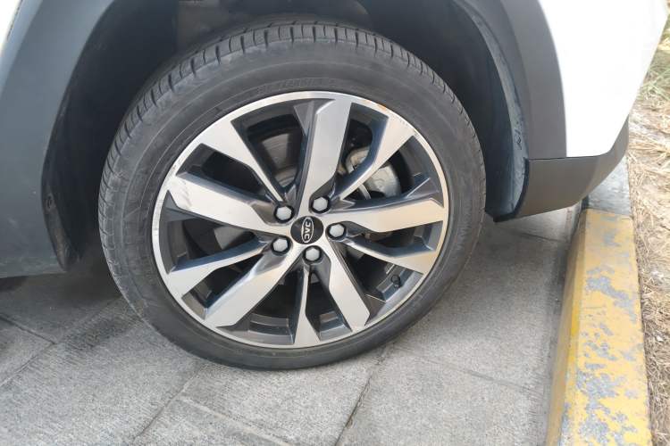 Used JAC Group iEVS4 2019 Luxury Smart Connectivity Model
