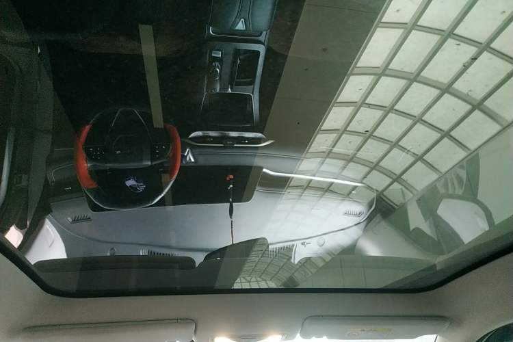 Used Venucia V 2024 260T Idol Joy Ride Pro Edition