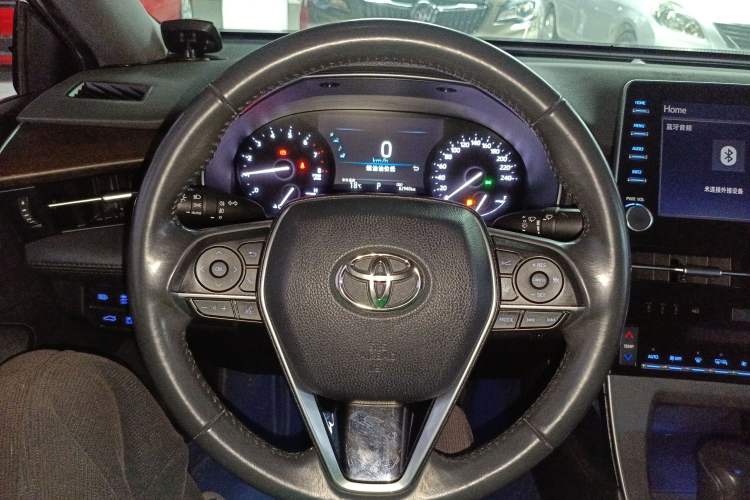 Used Toyota Avalon 2019 2.0L Luxury Edition China VI Standard