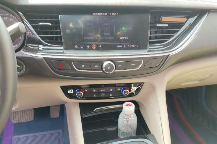 Used Buick Regal 2020 552T Elite Edition Audio And AC Panel