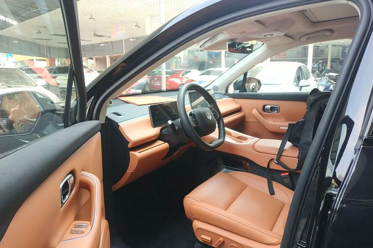 Used Leapmotor C16 2026 Extended-Range 280 LiDAR Zhizun Edition 6 Seats Driver Seat