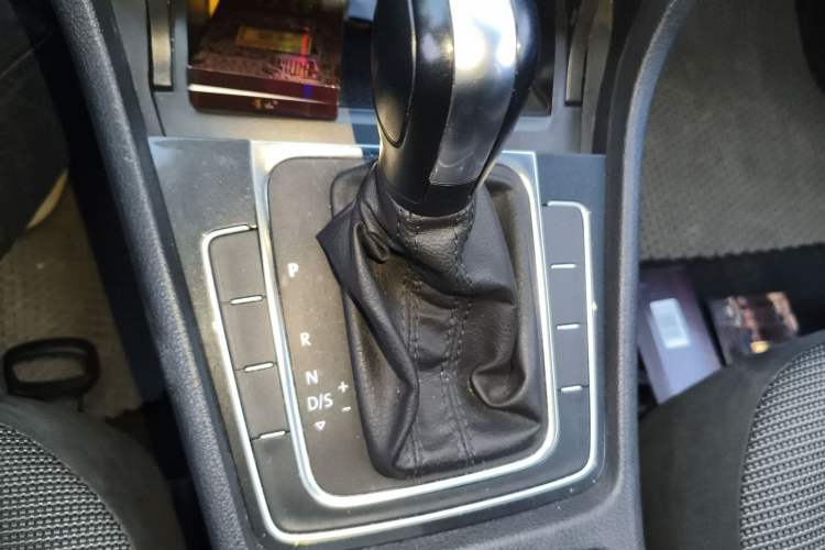 Used Volkswagen Golf 2019 1.6L Automatic Comfort Model China V Standard
