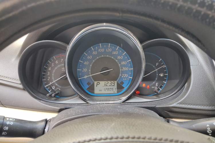 Used Toyota YARiS L Zhi Xuan 2014 1.5G Automatic Xuan Dong Edition
