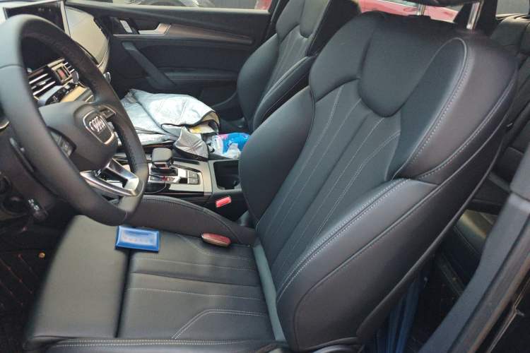 Used Audi Q5L 2025 Facelift 45th Anniversary Collector's Edition 40 TFSI Luxury Dynamic Version