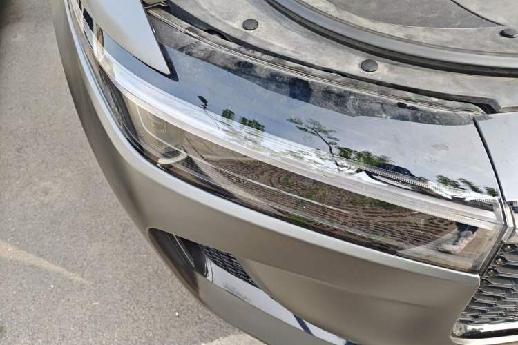 Used Li Auto ONE 2020 Extended-Range 6-Seater Version Right Front Headlight